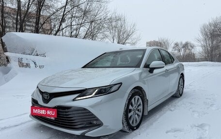 Toyota Camry, 2018 год, 2 689 000 рублей, 6 фотография