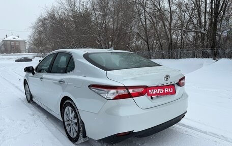 Toyota Camry, 2018 год, 2 689 000 рублей, 15 фотография