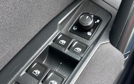 Volkswagen Tiguan II, 2021 год, 3 100 000 рублей, 10 фотография