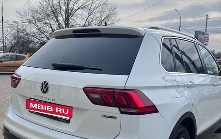 Volkswagen Tiguan II, 2021 год, 3 100 000 рублей, 2 фотография
