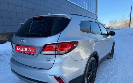 Hyundai Santa Fe III рестайлинг, 2017 год, 2 595 000 рублей, 21 фотография