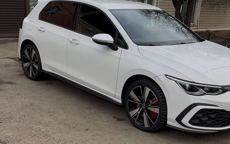 Volkswagen Golf VIII, 2020 год, 3 690 000 рублей, 2 фотография