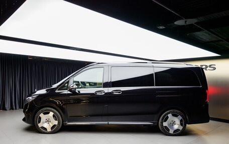 Mercedes-Benz V-Класс, 2026 год, 14 890 000 рублей, 8 фотография