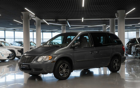 Chrysler Town & Country IV, 2006 год, 680 000 рублей, 1 фотография