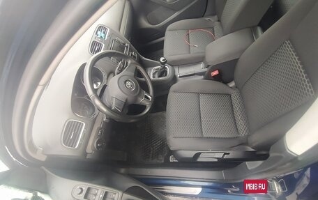 Volkswagen Golf VI, 2011 год, 890 000 рублей, 11 фотография