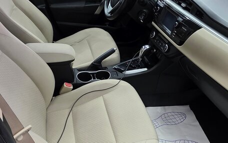 Toyota Corolla, 2013 год, 1 390 000 рублей, 4 фотография