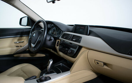 BMW 3 серия, 2017 год, 2 990 000 рублей, 9 фотография