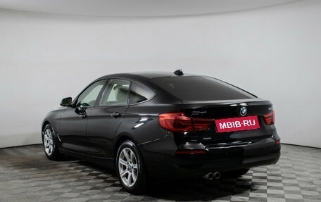 BMW 3 серия, 2017 год, 2 990 000 рублей, 7 фотография