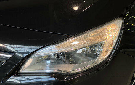 Opel Astra J, 2011 год, 800 000 рублей, 9 фотография