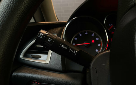 Opel Astra J, 2011 год, 800 000 рублей, 17 фотография