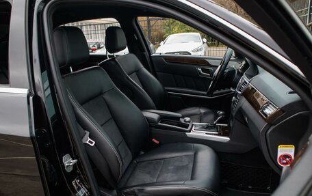 Mercedes-Benz E-Класс, 2011 год, 1 349 000 рублей, 8 фотография