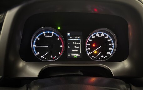 Toyota RAV4, 2018 год, 2 850 000 рублей, 4 фотография