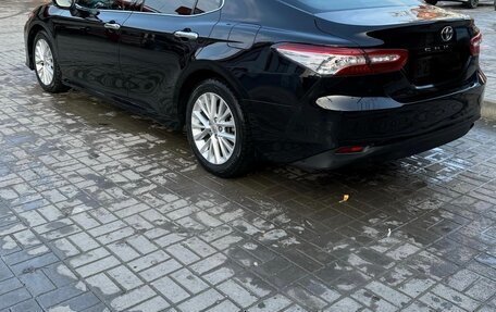 Toyota Camry, 2019 год, 2 900 000 рублей, 5 фотография