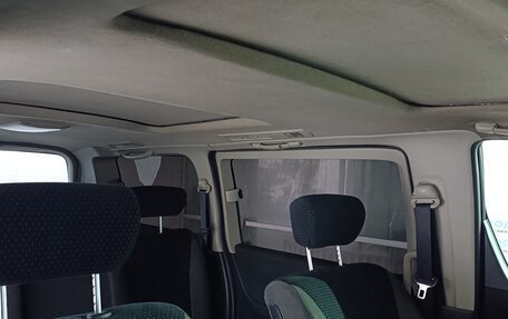 Nissan Elgrand III, 2005 год, 560 000 рублей, 8 фотография