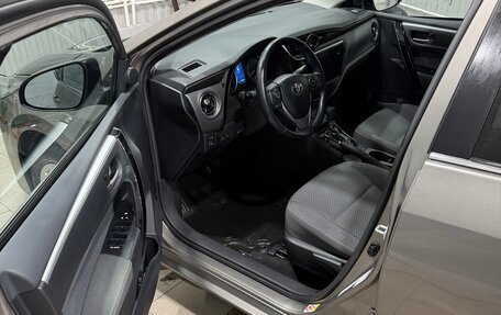 Toyota Corolla, 2017 год, 1 900 000 рублей, 6 фотография