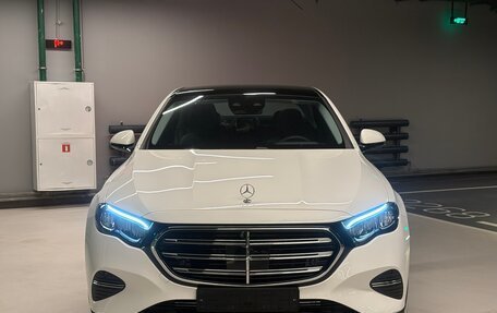 Mercedes-Benz E-Класс, 2025 год, 8 250 000 рублей, 4 фотография