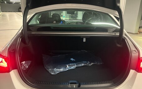 Mercedes-Benz E-Класс, 2025 год, 8 250 000 рублей, 23 фотография