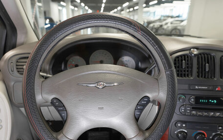 Chrysler Town & Country IV, 2006 год, 680 000 рублей, 10 фотография