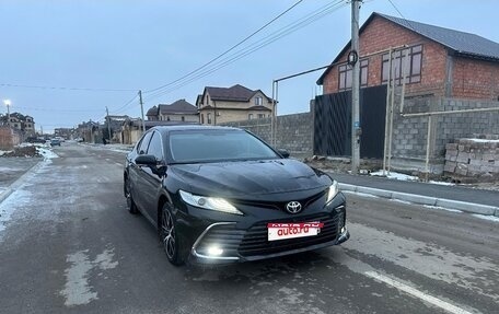 Toyota Camry, 2018 год, 2 270 000 рублей, 1 фотография