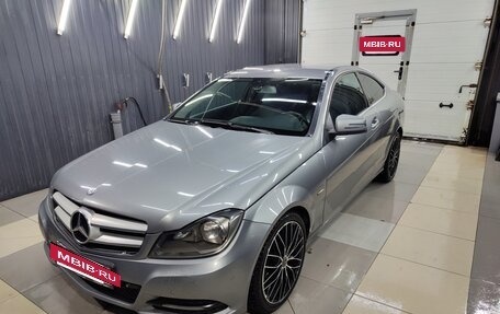 Mercedes-Benz C-Класс, 2011 год, 1 450 000 рублей, 2 фотография