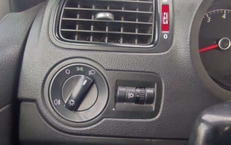 Volkswagen Polo VI (EU Market), 2012 год, 625 000 рублей, 9 фотография