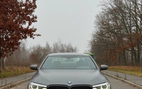BMW 5 серия, 2018 год, 3 450 000 рублей, 3 фотография