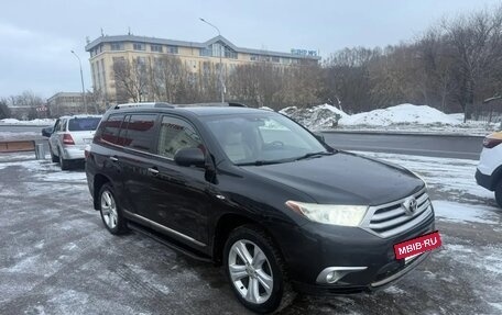Toyota Highlander III, 2012 год, 1 800 000 рублей, 11 фотография