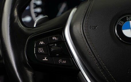 BMW 5 серия, 2019 год, 2 949 999 рублей, 13 фотография