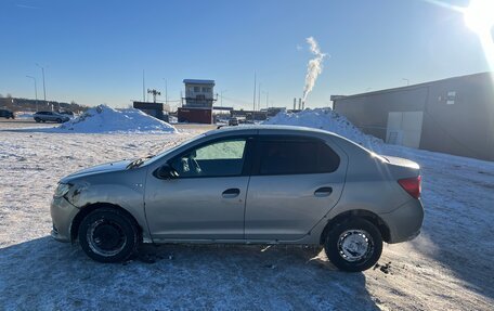 Renault Logan II, 2017 год, 360 000 рублей, 3 фотография