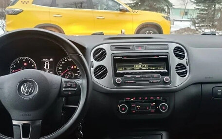 Volkswagen Tiguan I, 2015 год, 1 480 000 рублей, 5 фотография