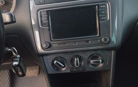 Volkswagen Polo VI (EU Market), 2019 год, 1 300 000 рублей, 3 фотография