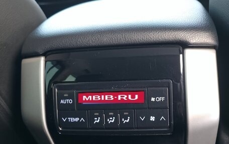 Toyota Land Cruiser Prado 150 рестайлинг 2, 2018 год, 5 500 000 рублей, 11 фотография