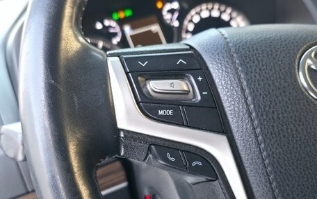 Toyota Land Cruiser Prado 150 рестайлинг 2, 2018 год, 5 500 000 рублей, 23 фотография