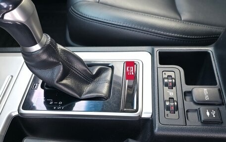 Toyota Land Cruiser Prado 150 рестайлинг 2, 2018 год, 5 500 000 рублей, 21 фотография