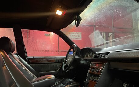 Mercedes-Benz E-Класс, 1994 год, 950 000 рублей, 9 фотография