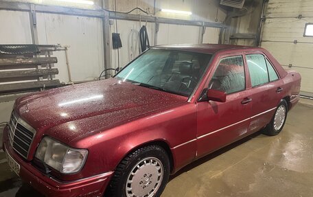 Mercedes-Benz E-Класс, 1994 год, 950 000 рублей, 18 фотография