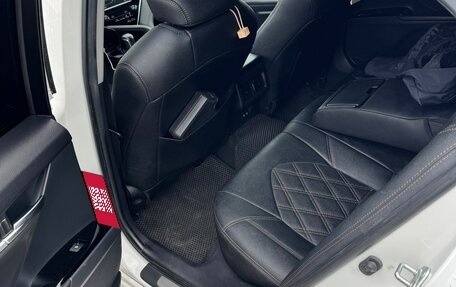 Toyota Camry, 2018 год, 2 250 000 рублей, 9 фотография