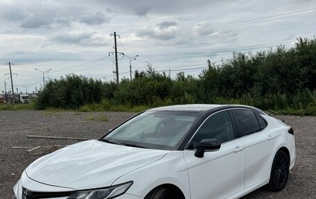 Toyota Camry, 2018 год, 2 250 000 рублей, 8 фотография