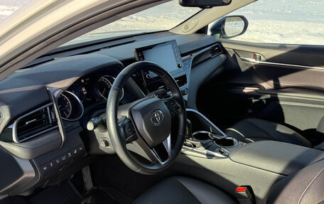 Toyota Camry, 2021 год, 3 950 000 рублей, 11 фотография