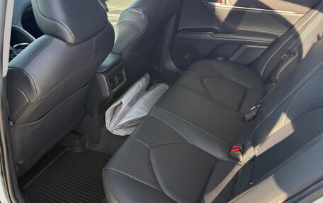 Toyota Camry, 2021 год, 3 950 000 рублей, 12 фотография