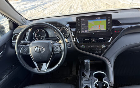 Toyota Camry, 2021 год, 3 950 000 рублей, 14 фотография