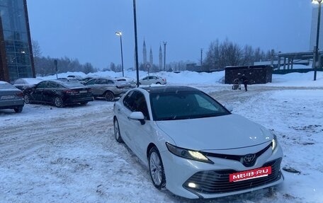 Toyota Camry, 2018 год, 2 850 000 рублей, 11 фотография