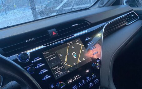 Toyota Camry, 2018 год, 2 850 000 рублей, 20 фотография