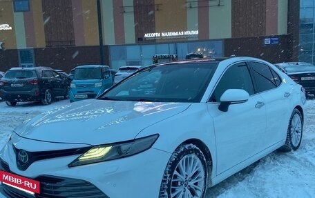 Toyota Camry, 2018 год, 2 850 000 рублей, 14 фотография