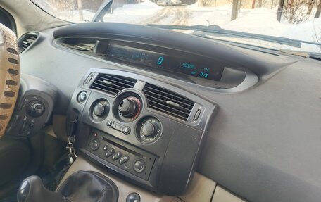 Renault Scenic III, 2004 год, 150 000 рублей, 6 фотография