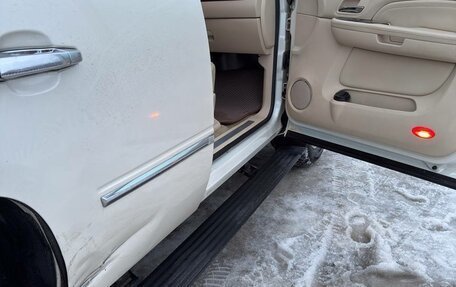 Cadillac Escalade III, 2008 год, 1 250 000 рублей, 14 фотография