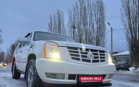 Cadillac Escalade III, 2008 год, 1 250 000 рублей, 36 фотография