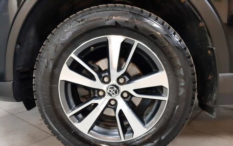 Toyota RAV4, 2018 год, 2 963 000 рублей, 9 фотография