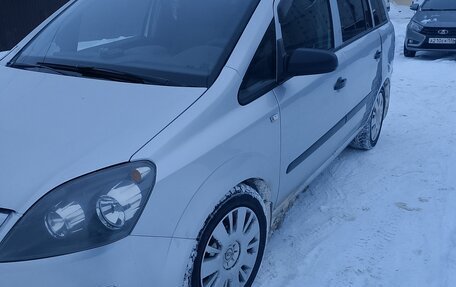 Opel Zafira B, 2007 год, 720 000 рублей, 1 фотография