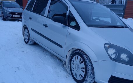 Opel Zafira B, 2007 год, 720 000 рублей, 2 фотография